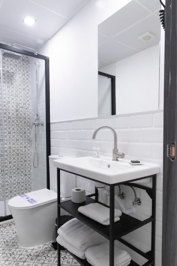 Hostal Boutique I Host You Madrid Exterior foto